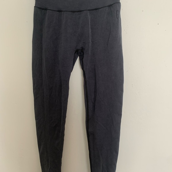 Small Gymshark Studio Leggings - Picture 3 of 4